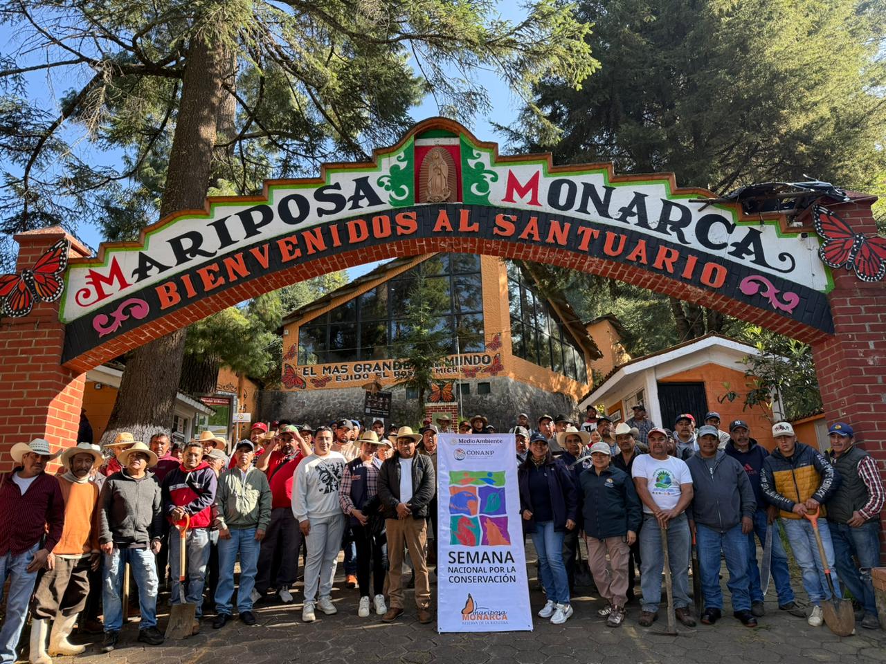 Campaña de Limpieza “Hagamos que Regrese a Casa: Limpiando la Ruta de la Monarca”