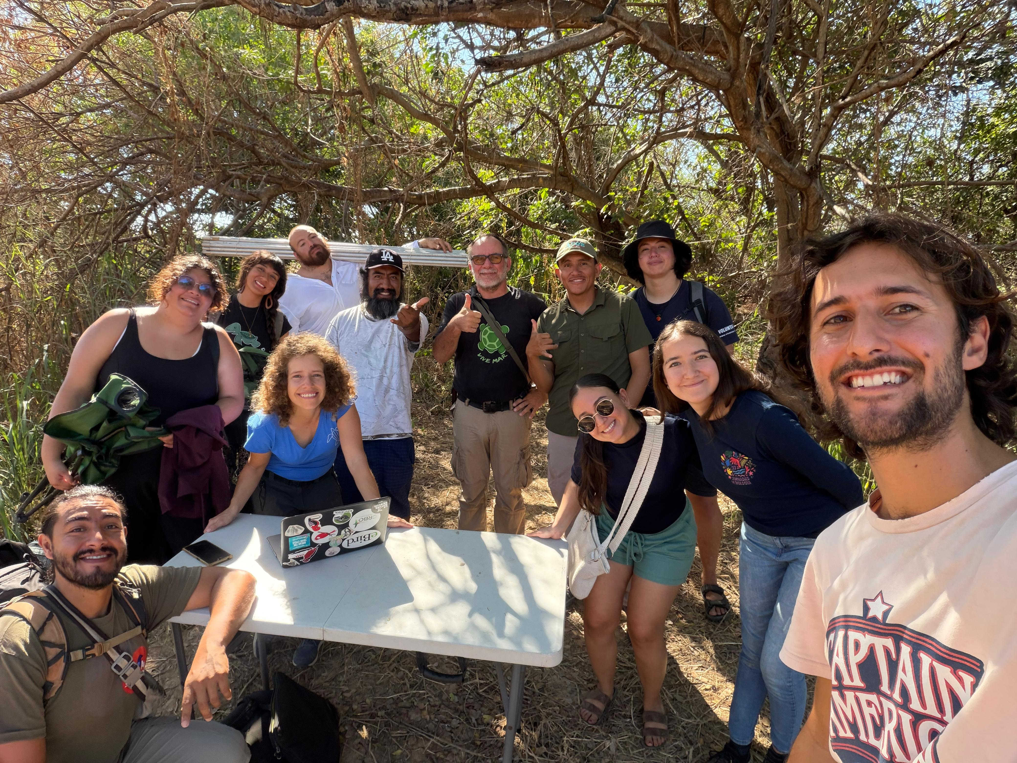 Aves Costeñas: Monitoreo comunitario de aves en la costa de Oaxaca, México, por medio de estaciones de anillamiento científico.